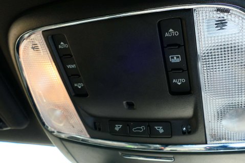 Jeep Grand Cherokee 3.0 Grand Cherokee Overland CRD Auto 4WD 5dr 19