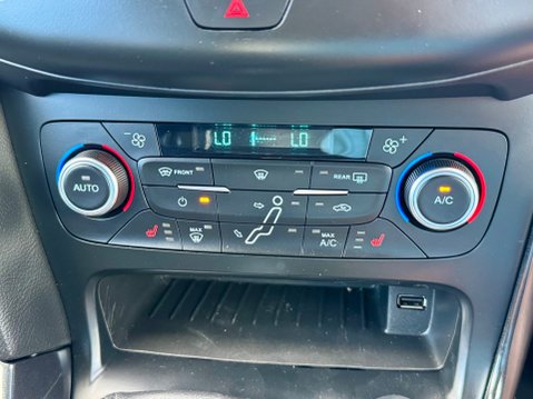 Ford Focus TITANIUM X TDCI 34