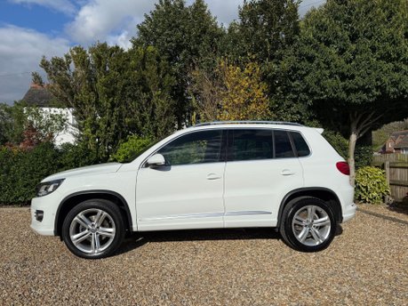 Volkswagen Tiguan 2.0 TDI BlueMotion Tech R-Line 4WD Euro 6 (s/s) 5dr 3