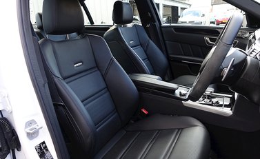 Mercedes-Benz E Class AMG 13