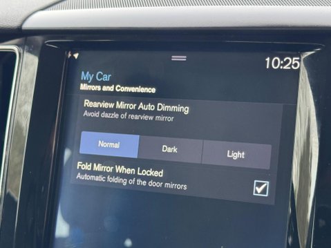 Volvo XC60 2.0 D4 Momentum SUV 5dr Diesel Auto AWD Euro 6 (s/s) (190 ps) 26