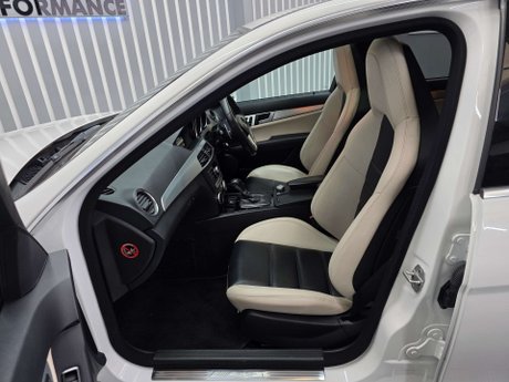 Mercedes-Benz C Class 6.3 C63 V8 AMG Saloon 4dr Petrol SpdS MCT Euro 5 (457 ps) 24