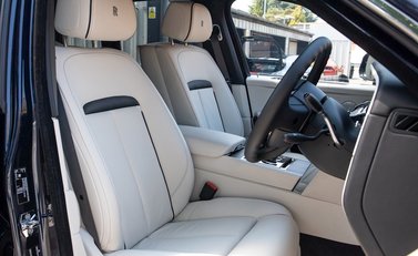 Rolls-Royce Cullinan 11