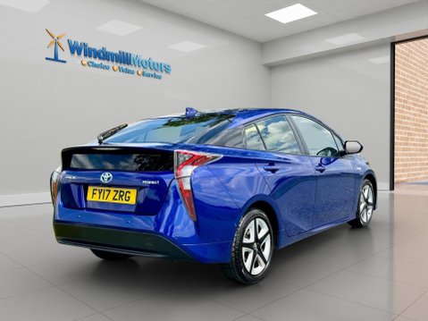 Toyota Prius 1.8 VVT-h Business Edition Plus CVT Euro 6 (s/s) 5dr (15in Alloy) 11