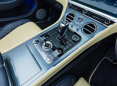 Bentley Continental GTC W12 First Edition 24