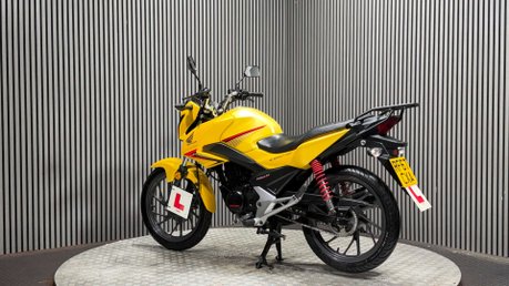 Honda CB GLR125 2018 16K LONG MOT IDEAL COMMUTER BIKE / LEARNER 6