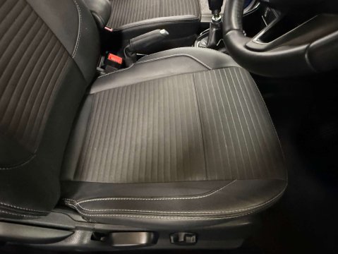 Ford Ecosport 1.0 EcoSport Titanium 5dr 12