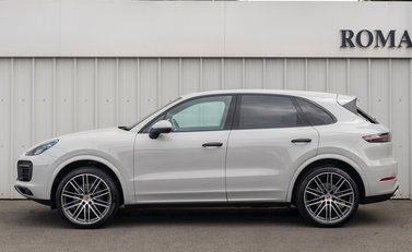 Porsche Cayenne V6 2