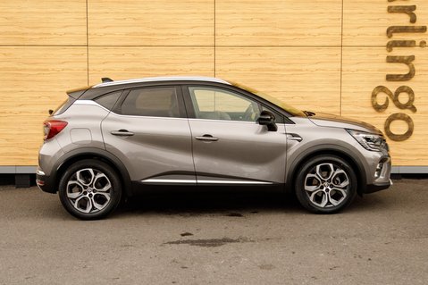 Renault Captur TECHNO E-TECH 11