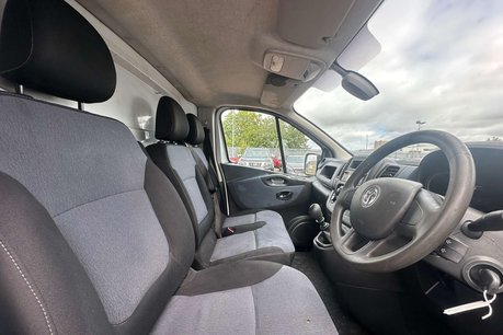 Vauxhall Vivaro 1.6 Vivaro  2900 CDTI 14