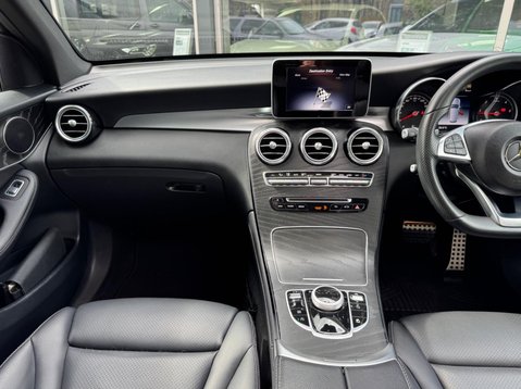 Mercedes-Benz GLC GLC 220 D 4MATIC AMG LINE PREMIUM 20