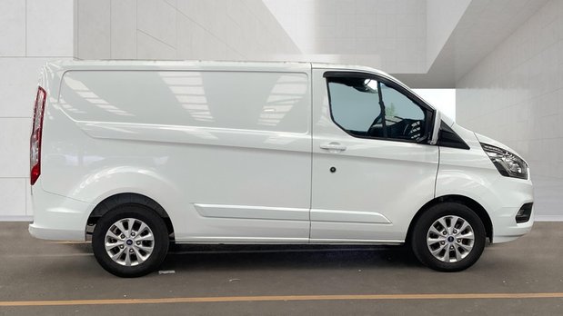 Ford Transit Custom SWB L1H1 Low Roof Professional 300 Alloys EURO 6 NO VAT 3