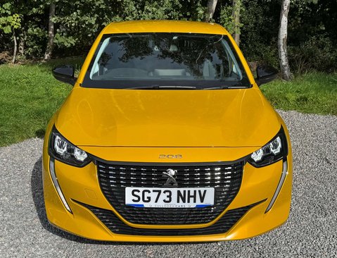 Peugeot 208 1.2 208 Allure Premium + PureTech S/S Auto 5dr 12