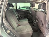 Volkswagen Tiguan 2.0 TSI SEL SUV 5dr Petrol DSG 4Motion Euro 6 (s/s) (180 ps) 30