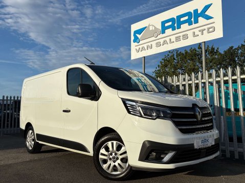 Renault Trafic 2.0 dCi Blue SL28 Sport Panel Van 5dr Diesel Manual L1 H1 Euro 6 (s/s) (130 1