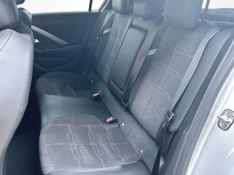 Vauxhall Astra 115kW Ultimate 54kWh 5dr Auto 40