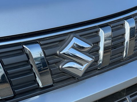 Suzuki Vitara SZ-T MHEV 13