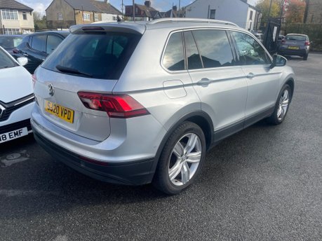 Volkswagen Tiguan MATCH TSI EVO 8