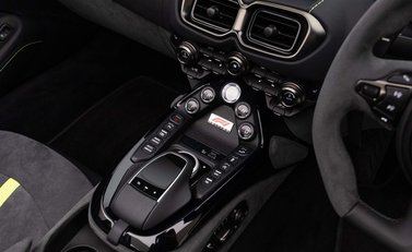 Aston Martin Vantage F1 Edition Roadster 16