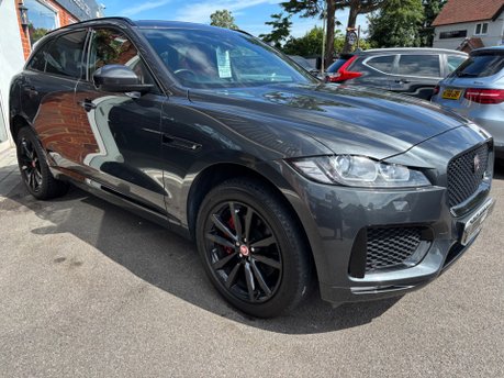 Jaguar F-Pace 3.0 D300 V6 S SUV 5dr Diesel Auto AWD Euro 6 (s/s) (300 ps) 10