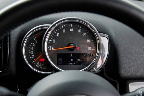 Mini Countryman COOPER CLASSIC 10