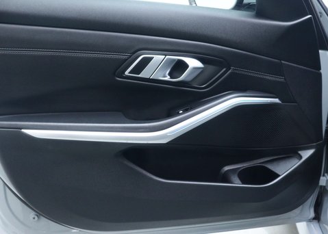 BMW 3 Series 2.0 330E M Sport Auto 4dr 52