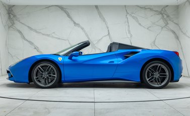 Ferrari 488 SPIDER 6