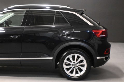 Volkswagen T-Roc 1.5 T-Roc Style TSI Semi-Auto 5dr 26