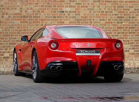 Ferrari F12 Berlinetta 6