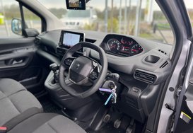 Peugeot Partner BLUEHDI ASPHALT PREMIUM L1 23