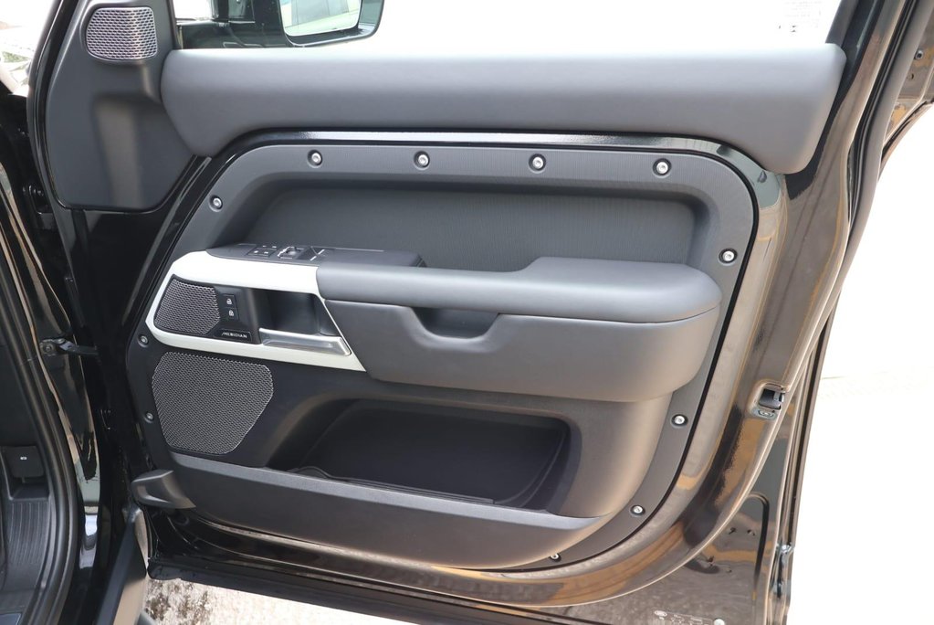 Land Rover Defender 110 D300 HARD TOP X-DYNAMIC HSE URBAN REAR SEAT CONVERSION STYLED BY SEEKER 15