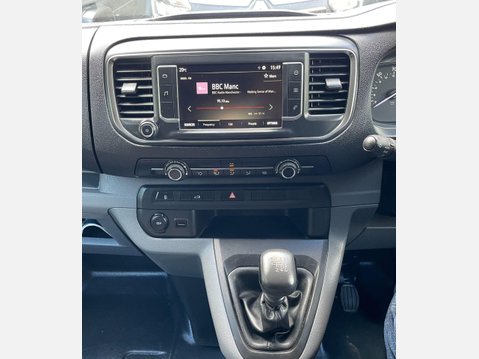 Vauxhall Vivaro 1.5 Turbo D 2700 Dynamic Panel Van 6dr Diesel Manual L1 H1 Euro 6 (s/s) (10 28