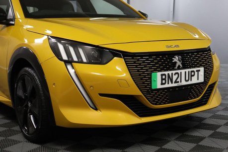 Peugeot e-208 GT PREMIUM 25