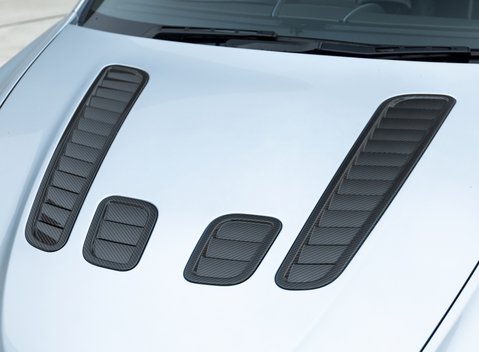 Aston Martin V12 Vantage S 23