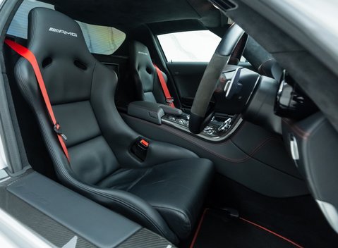 Mercedes-Benz SLS AMG GT 16
