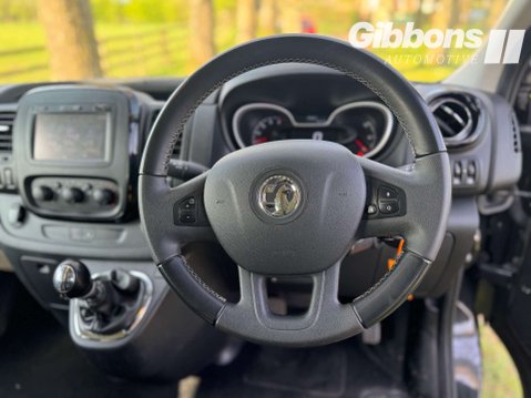 Vauxhall Vivaro 1.6 CDTi 2900 BiTurbo ecoTEC Limited Edition Nav Crew Van L2 H1 Euro 6 (s/s 38