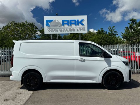 Volkswagen Transporter 2.0 TDI T30 Commerce Plus Panel Van 5dr Diesel Auto FWD SWB Euro 6 (s/s) (1 40