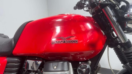 Moto Guzzi V7 750 2009 26K NEW MOT SERVICED 1 OWNER MODERN RETRO BIKE 750CC 28