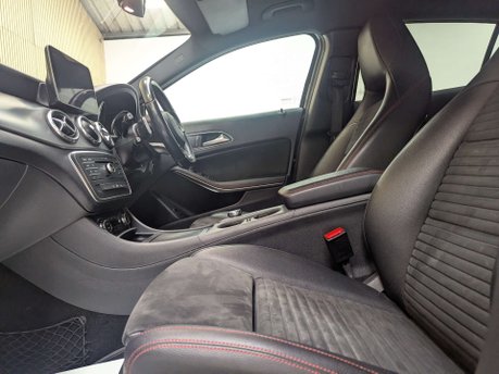 Mercedes-Benz GLA 2.1 GLA 200 D AMG Line Auto 5dr 34