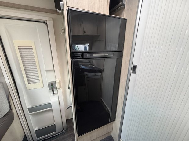 Chausson Flash Automatic | Flash 610 | 4 Berth | 4 Belts | Large Lounge | Rear Bathroom 19