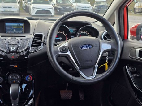 Ford Fiesta 1.0T EcoBoost Zetec Hatchback 5dr Petrol Powershift Euro 6 (100 ps) 32