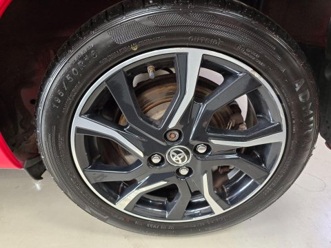 Toyota Yaris 1.33 Dual VVT-i Sport Euro 5 5dr Euro 5 43