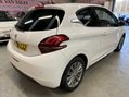 Peugeot 208 ALLURE 5