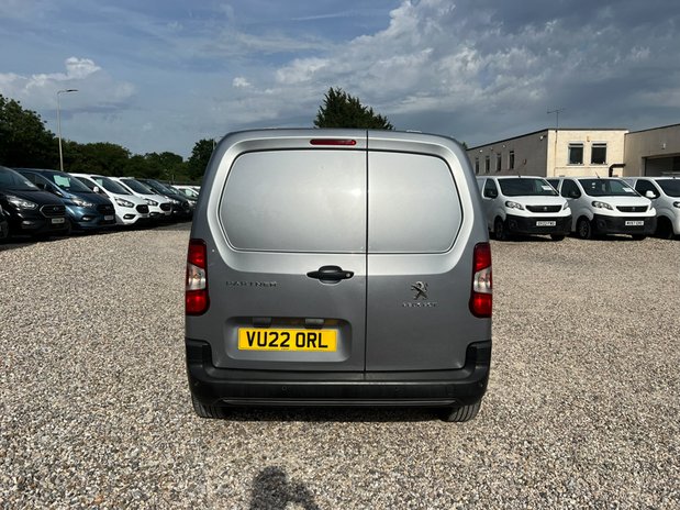 Peugeot Partner SWB L1H1 Low Roof Professional Premium Air Con Sensors EURO 6 NO VAT 7