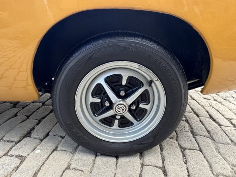 MG B ROADSTER 49
