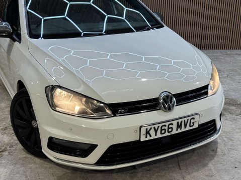 Volkswagen Golf 2.0 Golf R-Line Edition TDI BlueMotion Technology 5dr 10