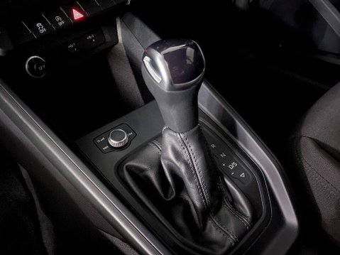 Audi A1 1.0 TFSI 30 Technik Sportback 5dr Petrol S Tronic Euro 6 (s/s) (110 ps) Air 33
