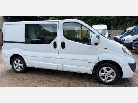 Vauxhall Vivaro 2.0 2900 CDTi Sportive Crew Van 5dr Diesel Manual FWD L1 (195 g/km, 113 bhp 20