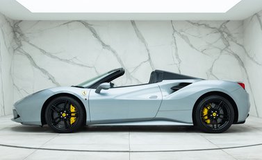 Ferrari 488 Spider 2