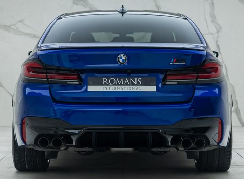 BMW M5 COMPETITION 8